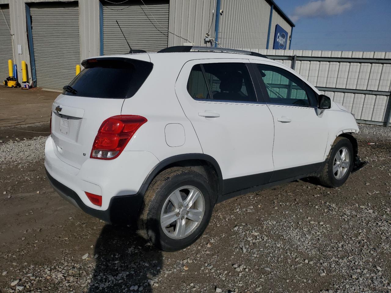 2020 Chevrolet Trax - Image 3