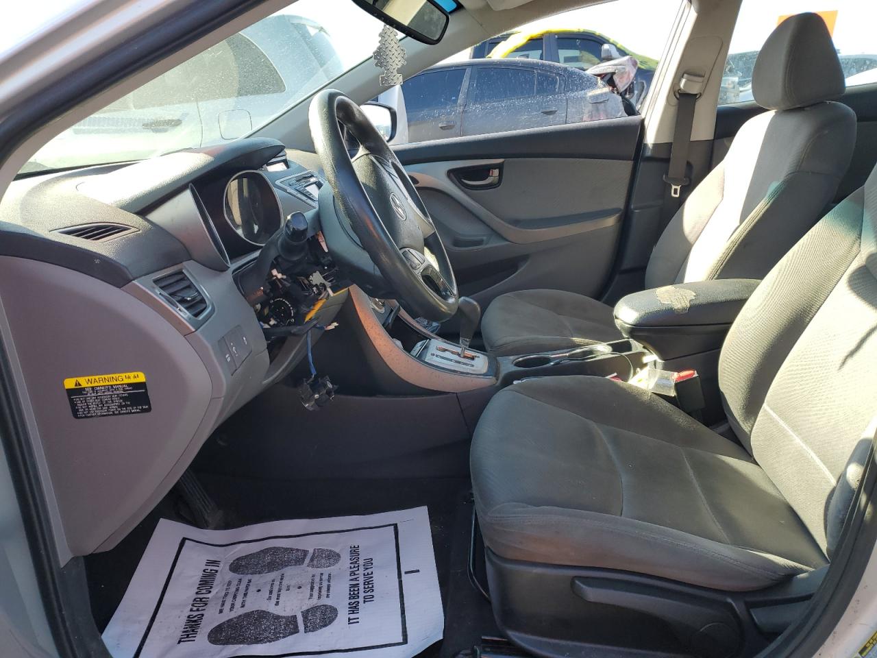 2012 Hyundai Elantra - Image 7