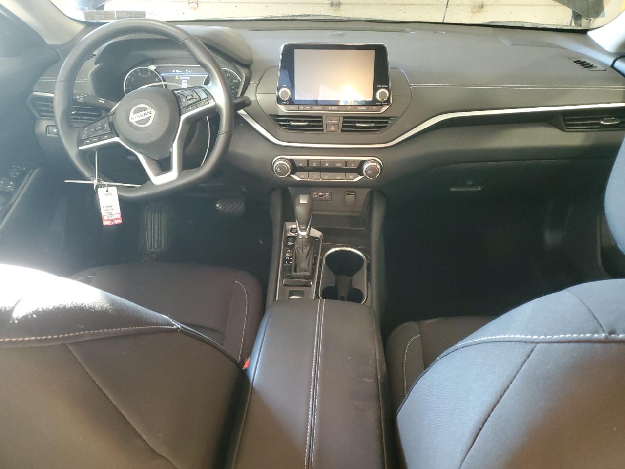 2021 Nissan Altima - Image 8