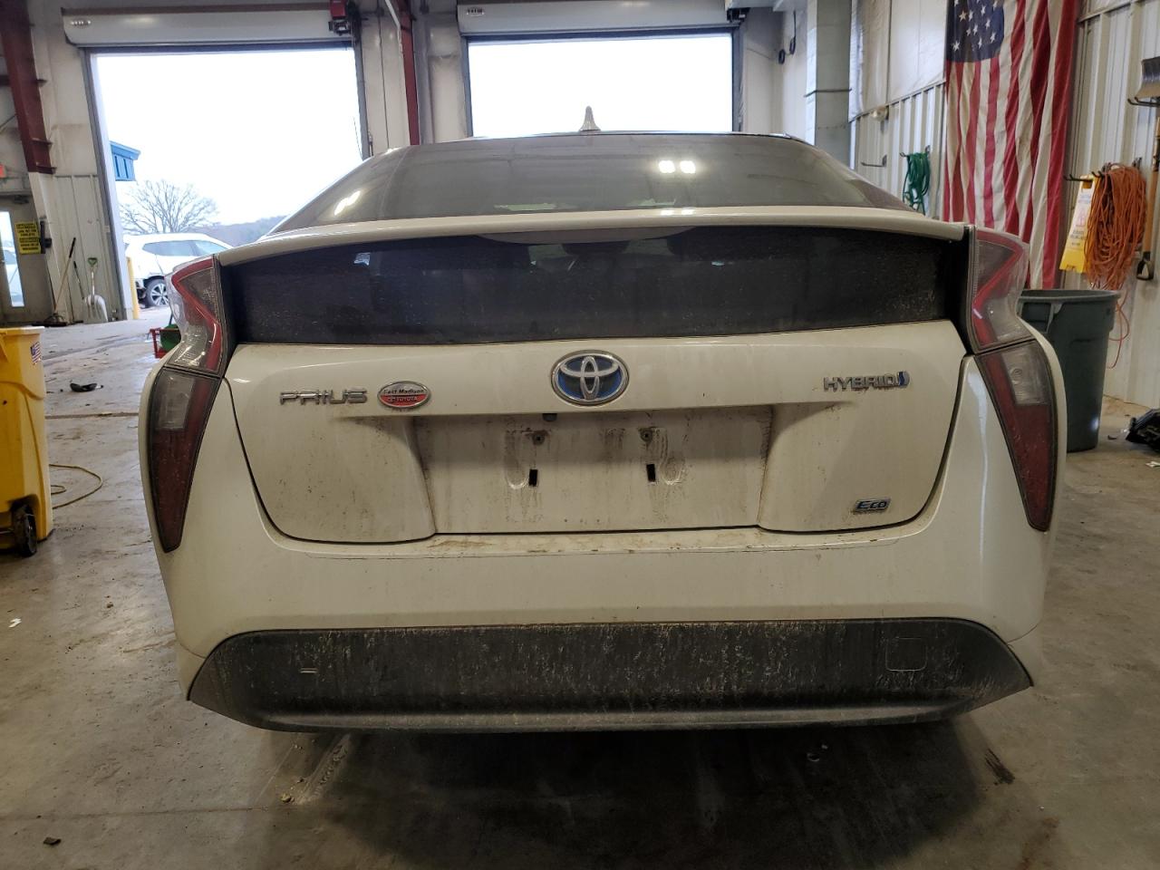 2018 Toyota Prius - Image 6
