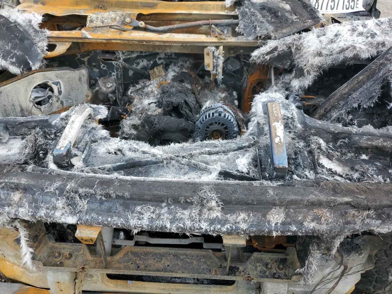 2004 Hummer H2 - Image 13