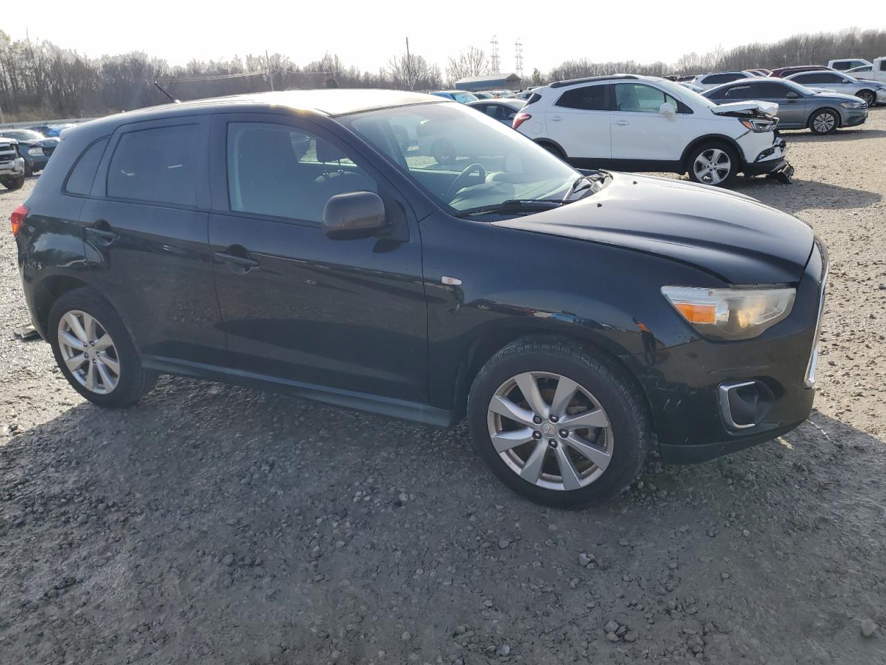 2015 Mitsubishi Outlander - Image 4