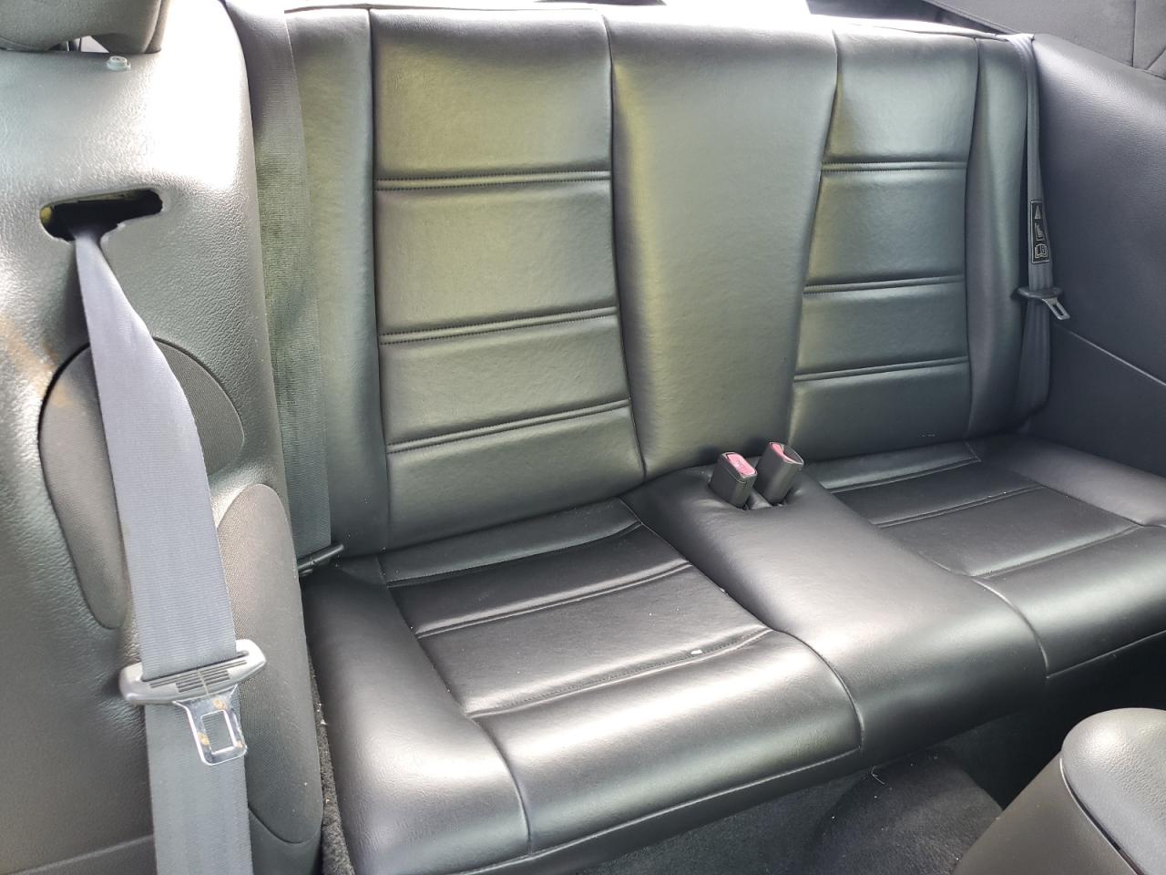 2002 Ford Mustang - Image 10