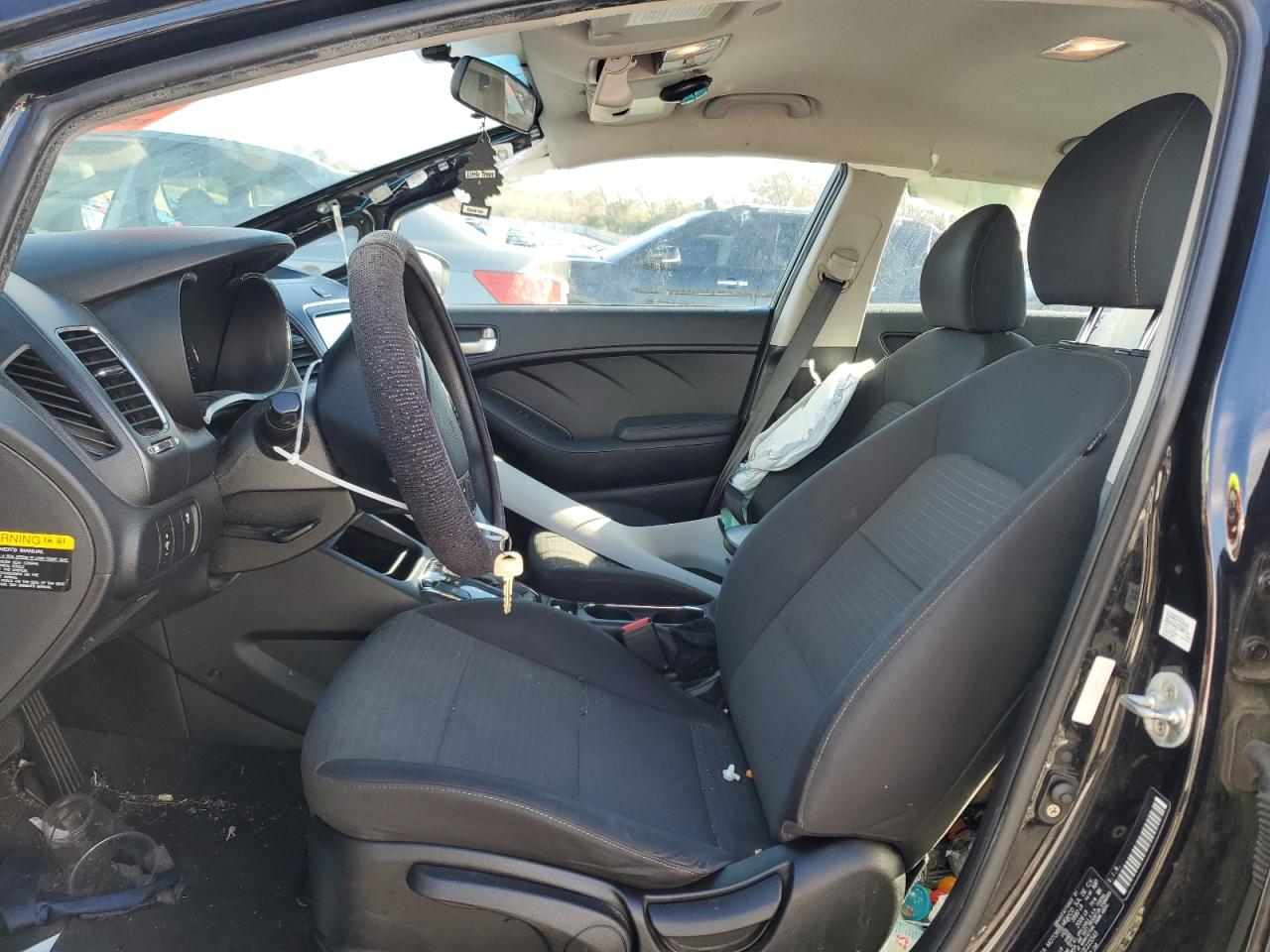 2018 Kia Forte - Image 7