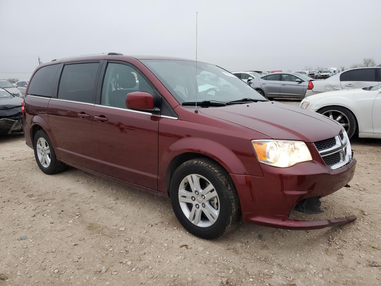 2019 Dodge Caravan - Image 4