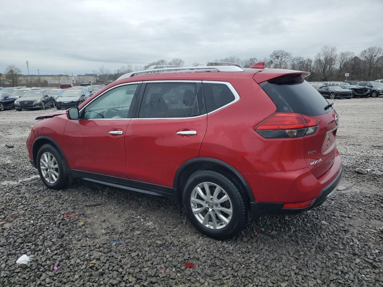 2017 Nissan Rogue - Image 2