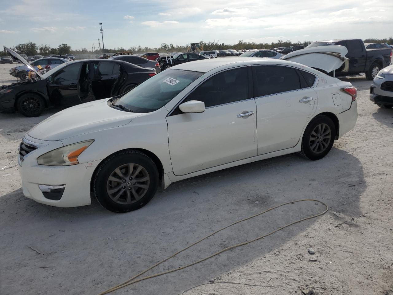 2015 Nissan Altima - Image 1
