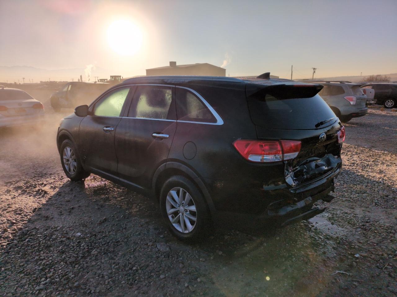 2016 Kia Sorento - Image 2
