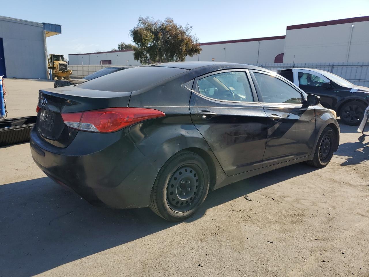 2013 Hyundai Elantra - Image 3