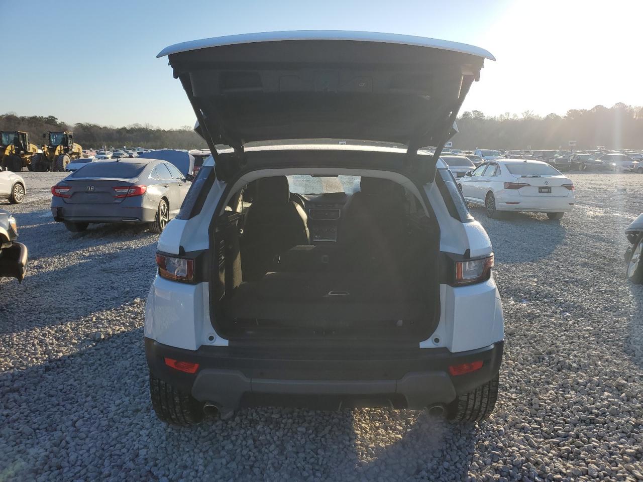 2019 Land Rover Range Rover - Image 6