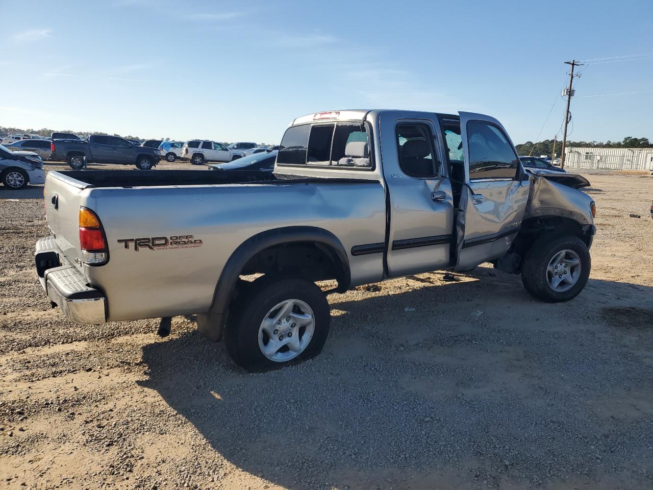 2002 Toyota Tundra - Image 3