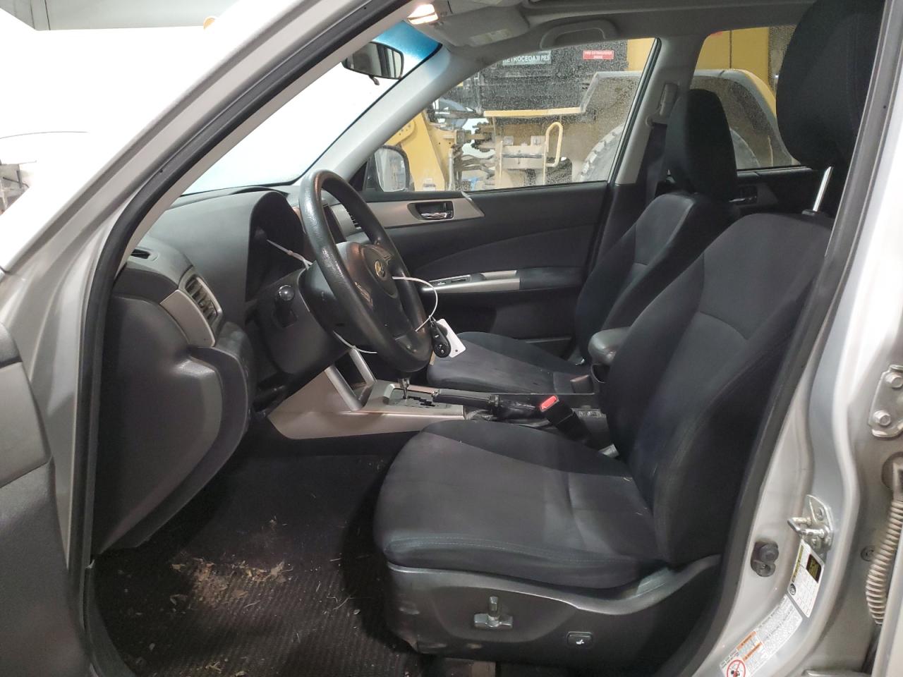2010 Subaru Forester - Image 7