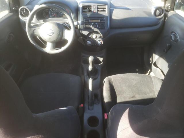 Седани NISSAN VERSA 2014 Сріблястий