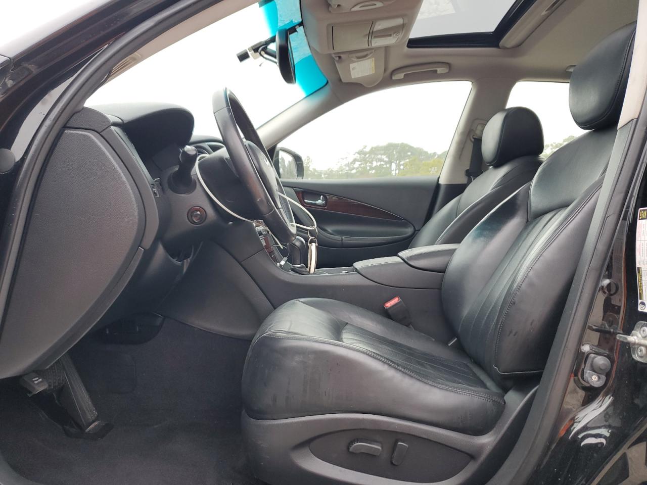 2017 Infiniti QX50 - Image 7