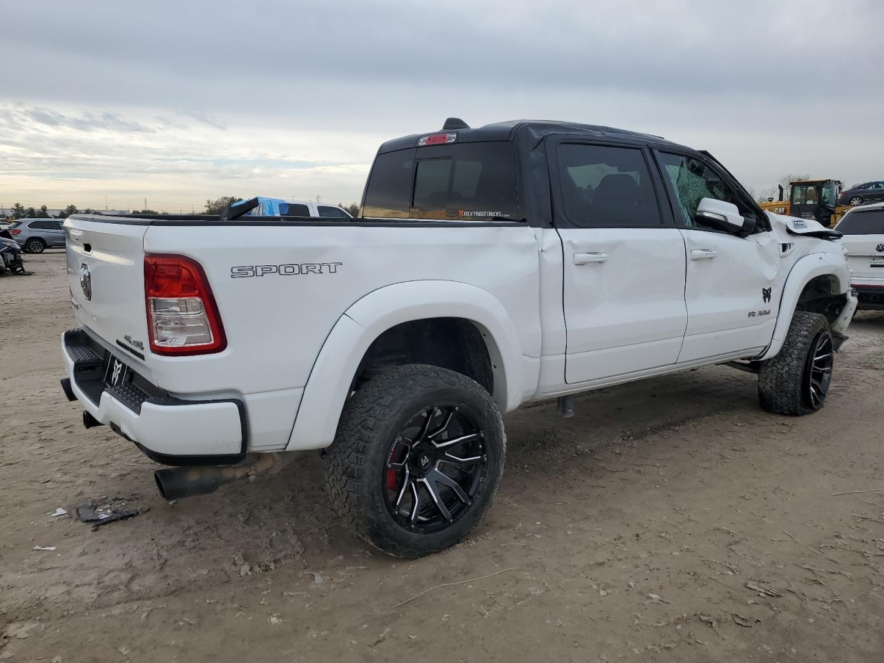 2022 RAM 1500 - Image 3