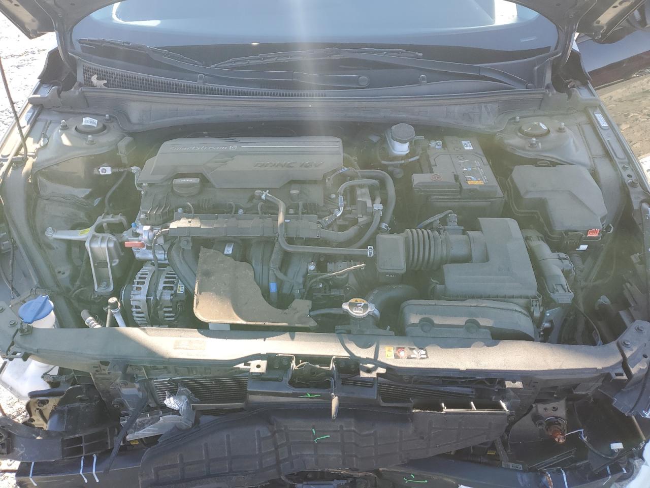 2023 Hyundai Elantra - Image 11