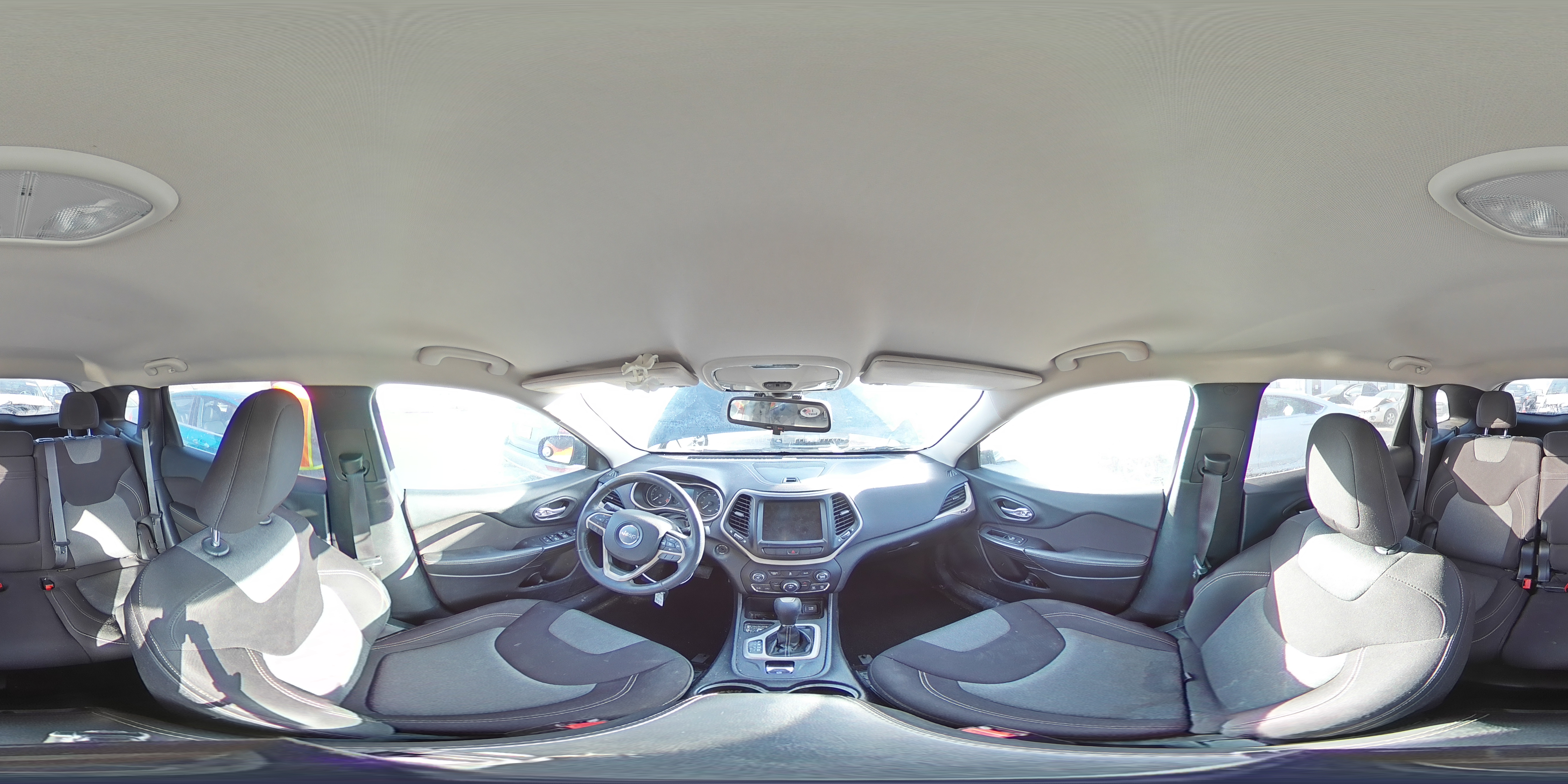 2014 Jeep Grand Cherokee - Image 15