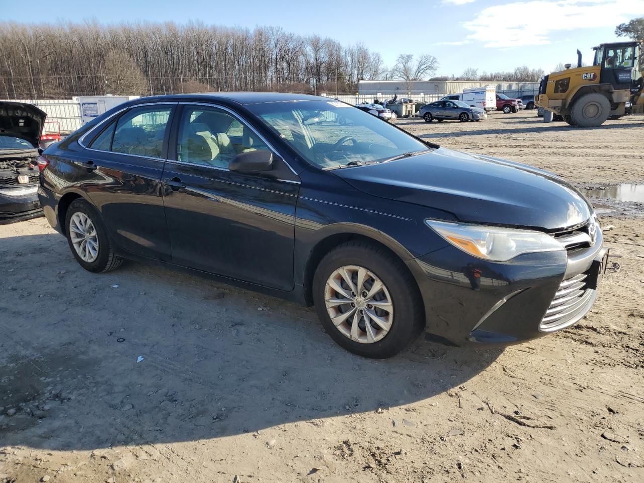2015 Toyota Camry - Image 4