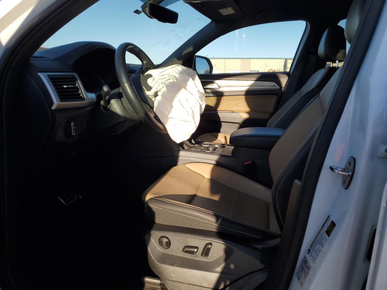 2021 Volkswagen Atlas - Image 7