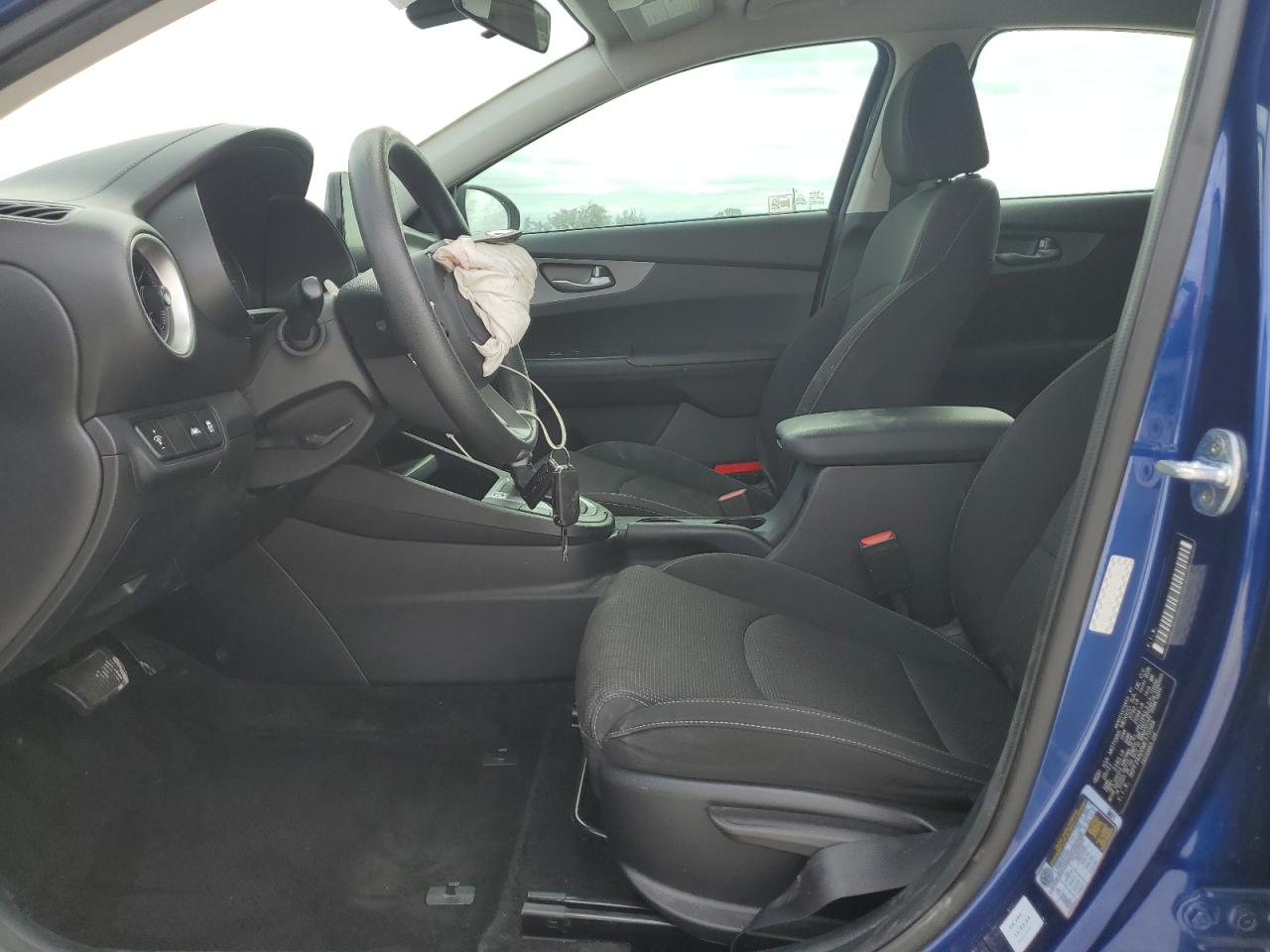2021 Kia Forte - Image 7