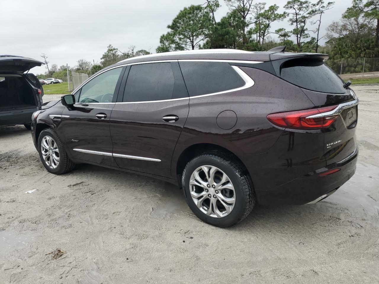 2021 Buick Enclave - Image 2