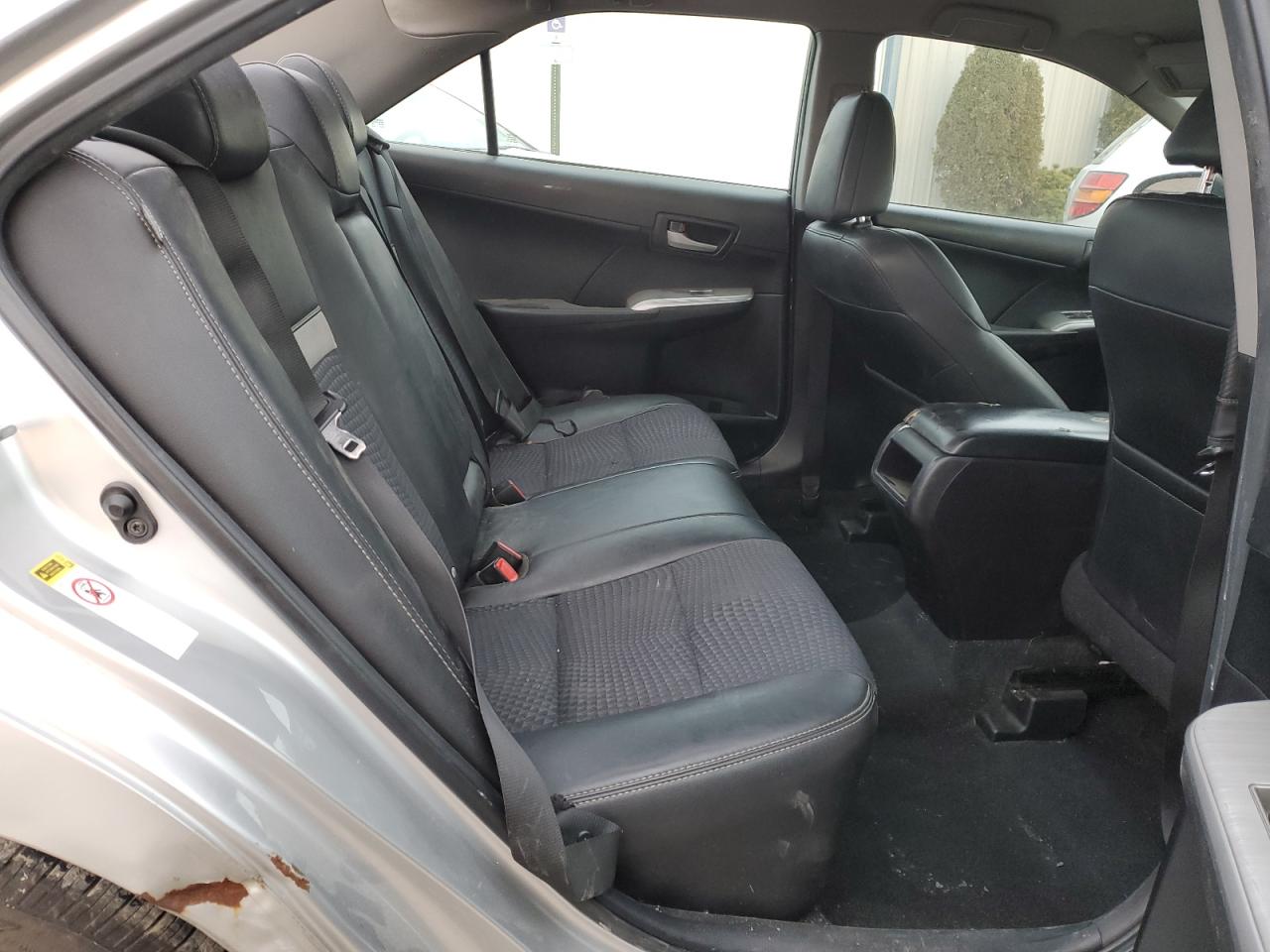 2014 Toyota Camry - Image 10