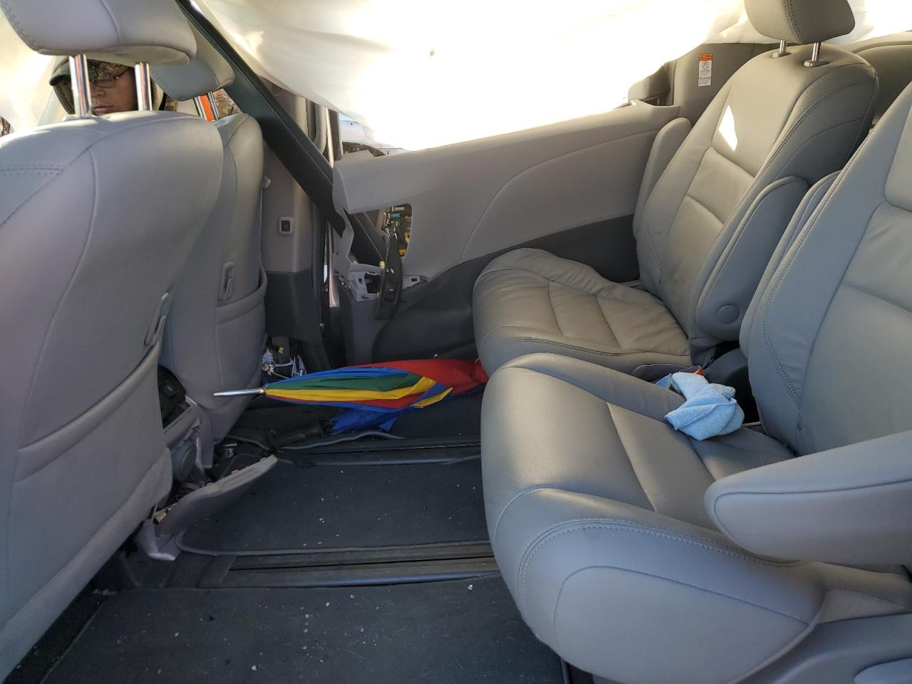 2019 Toyota Sienna - Image 11