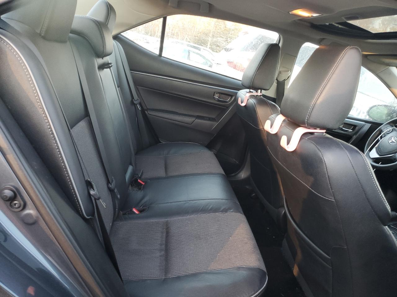 2015 Toyota Corolla - Image 11