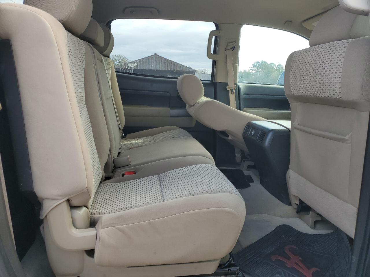 2010 Toyota Tundra - Image 10