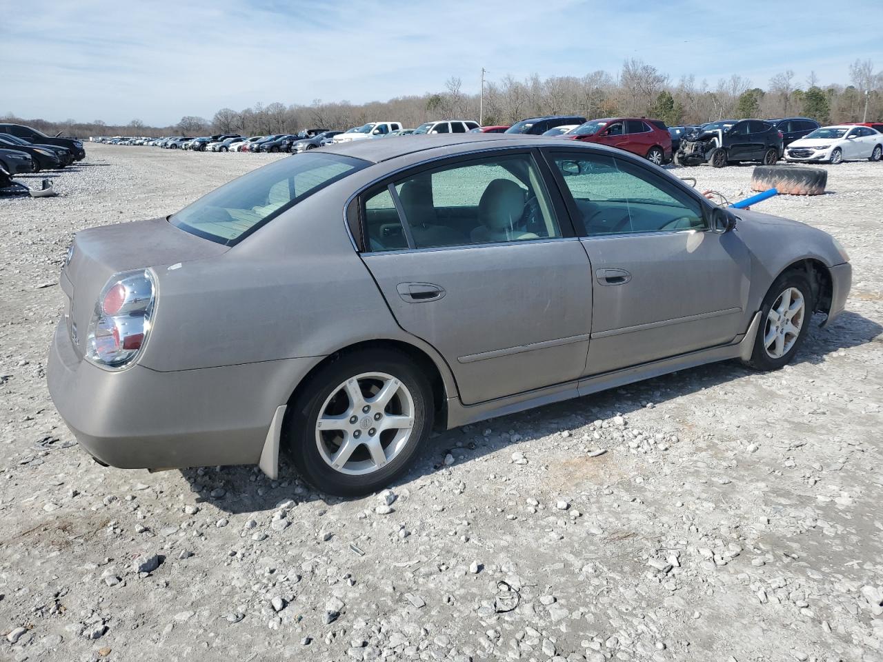 2005 Nissan Altima - Image 3