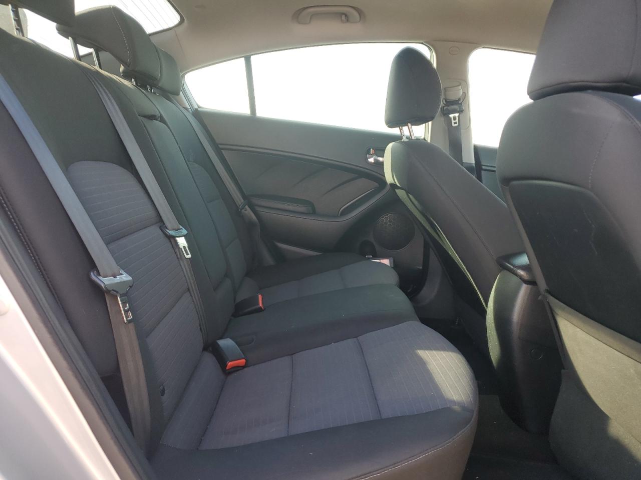 2015 Kia Forte - Image 11