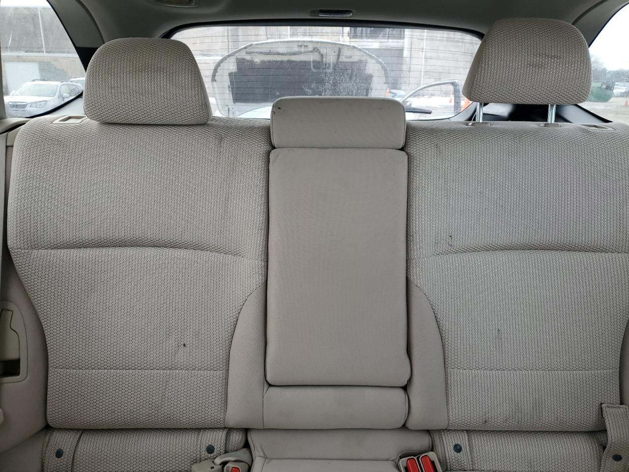 2015 Subaru Outback - Image 10