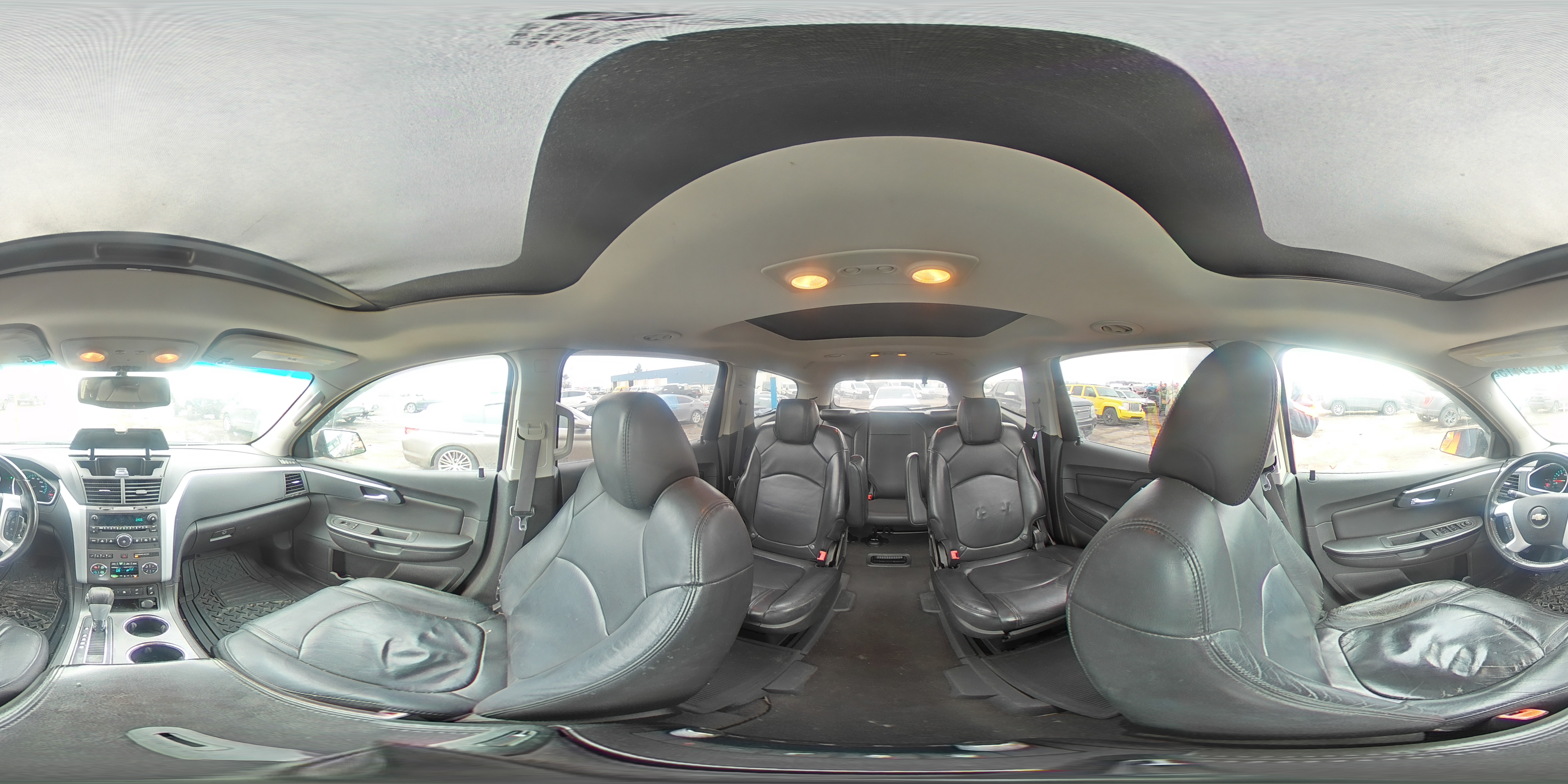 2009 Chevrolet Traverse - Image 14