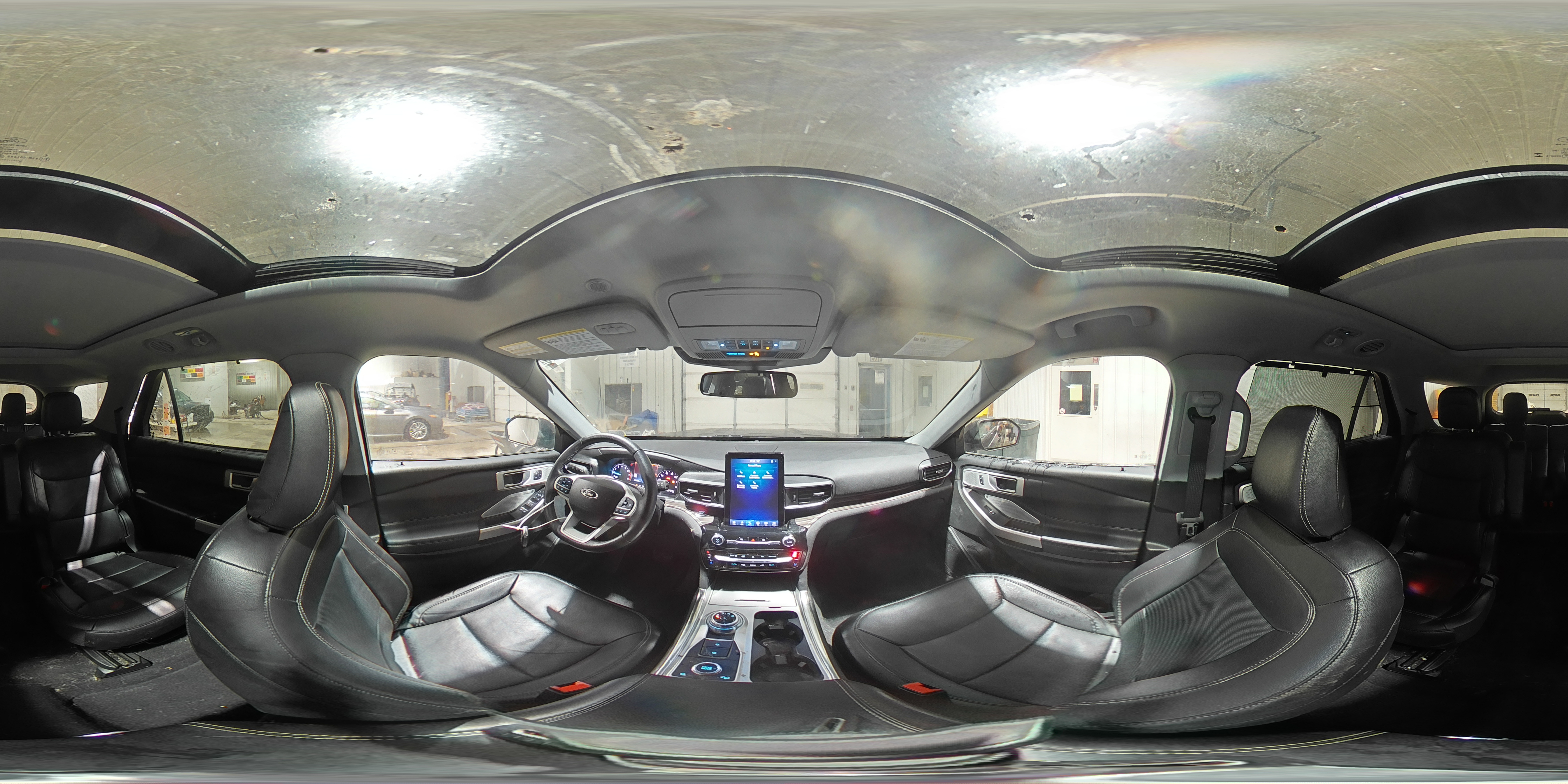 2023 Ford Explorer - Image 15