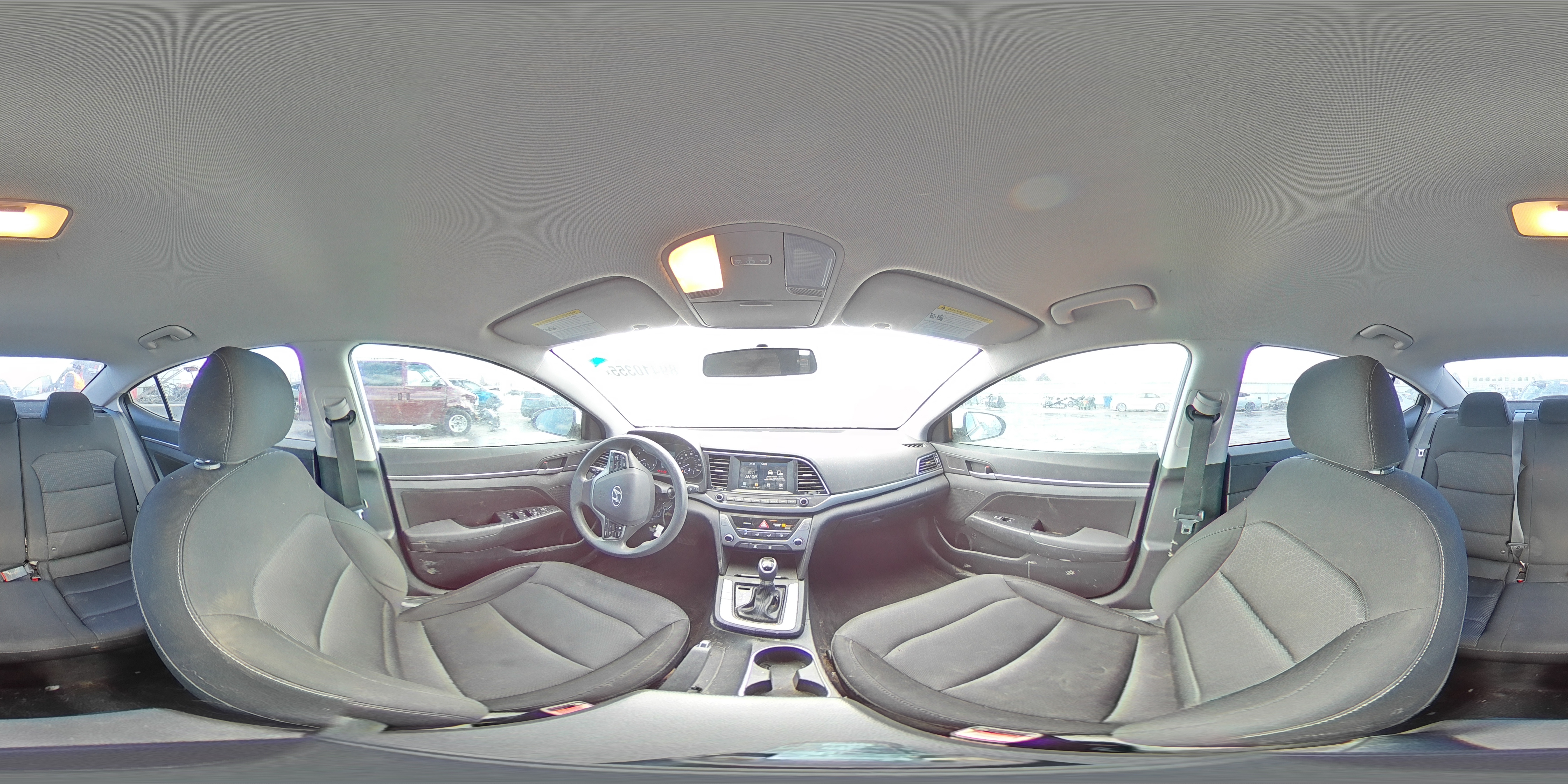 2018 Hyundai Elantra - Image 14
