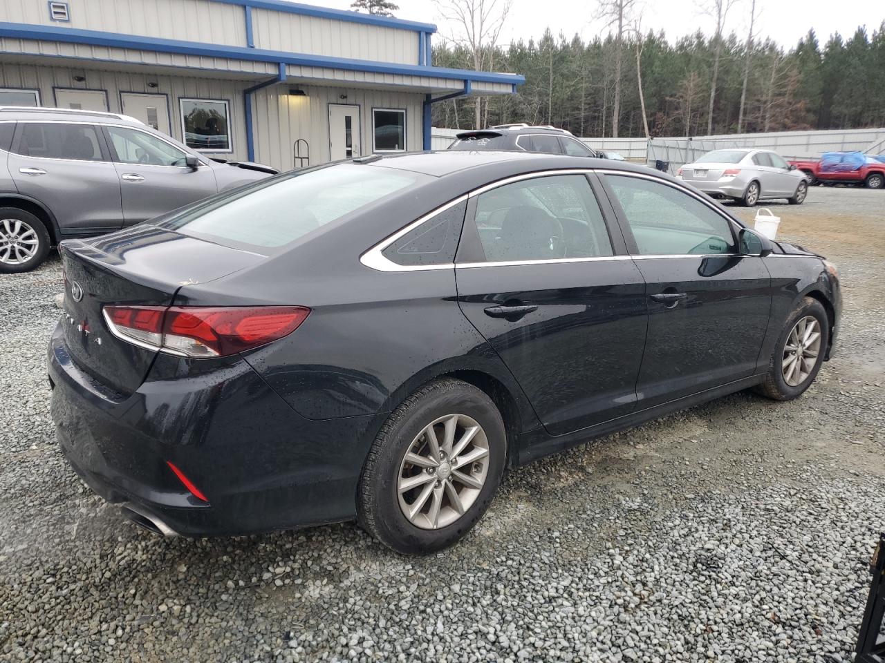 2018 Hyundai Sonata - Image 3