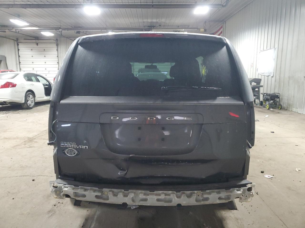 2014 Dodge Caravan - Image 6