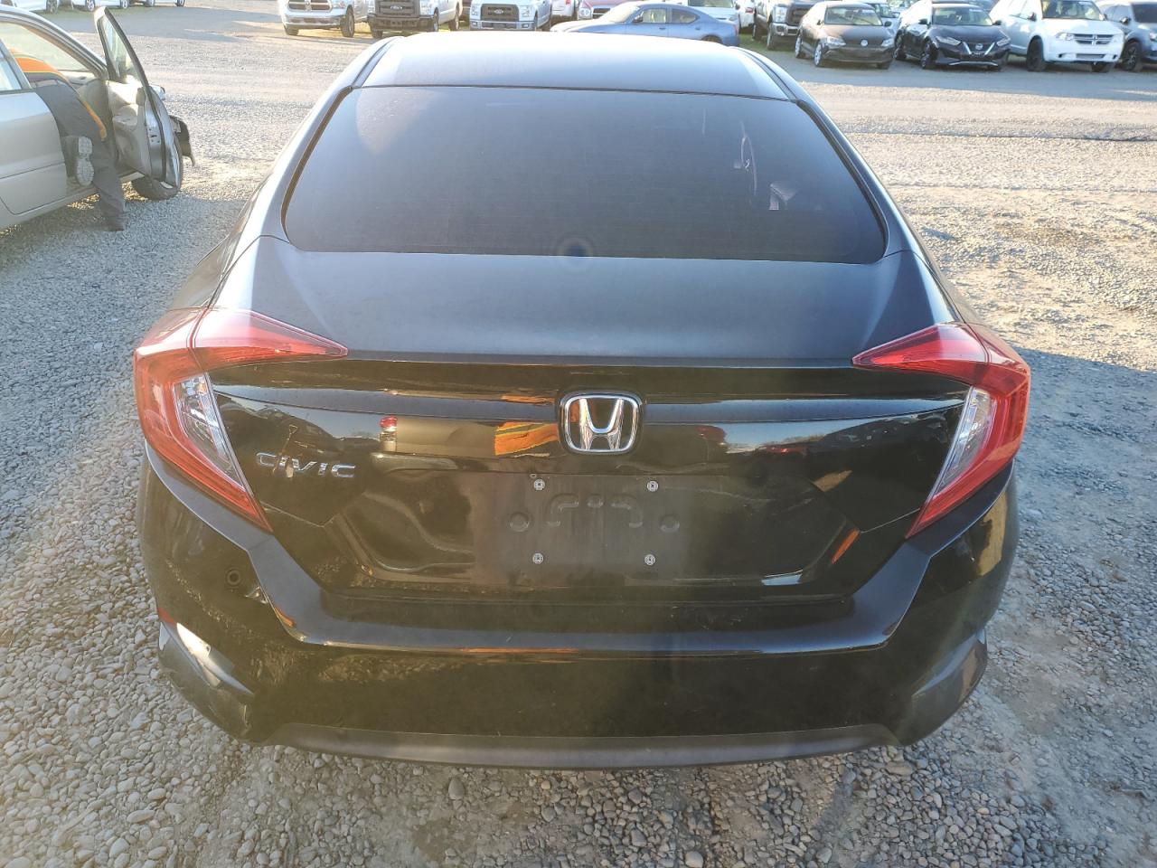 2016 Honda Civic - Image 6