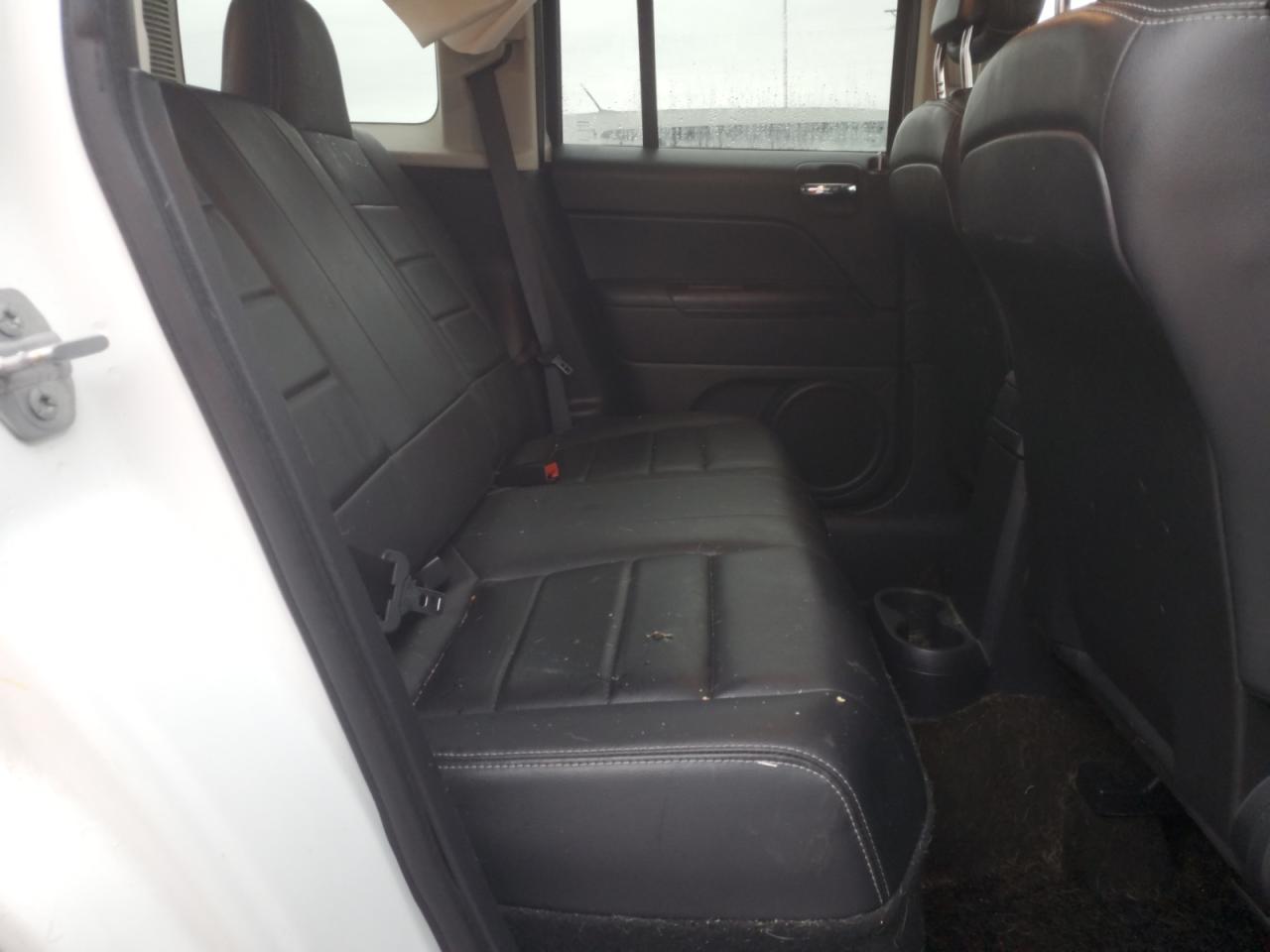 2015 Jeep Liberty (Patriot) - Image 12