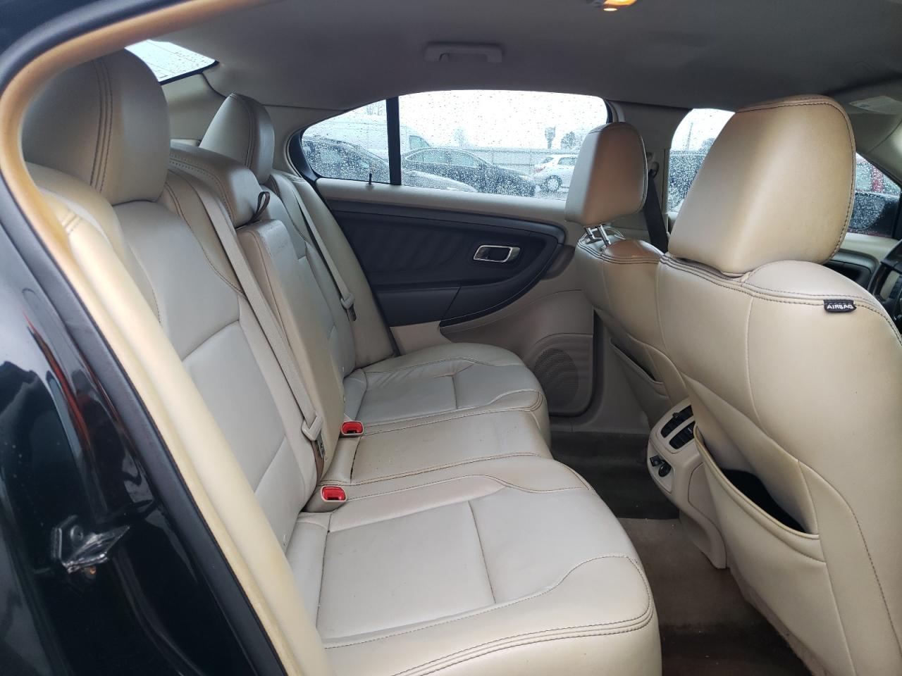 2012 Ford Taurus - Image 10