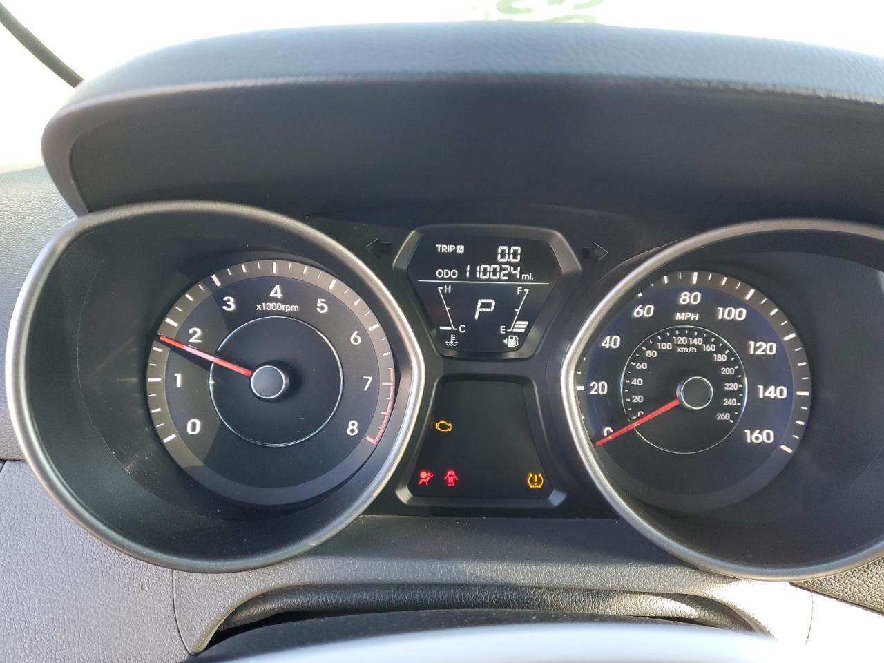 2013 Hyundai Elantra - Image 9