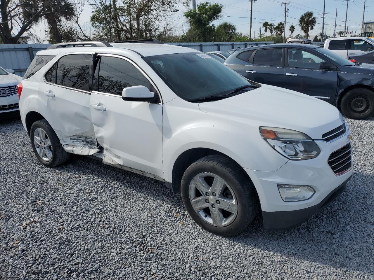 2016 Chevrolet Equinox - Image 4