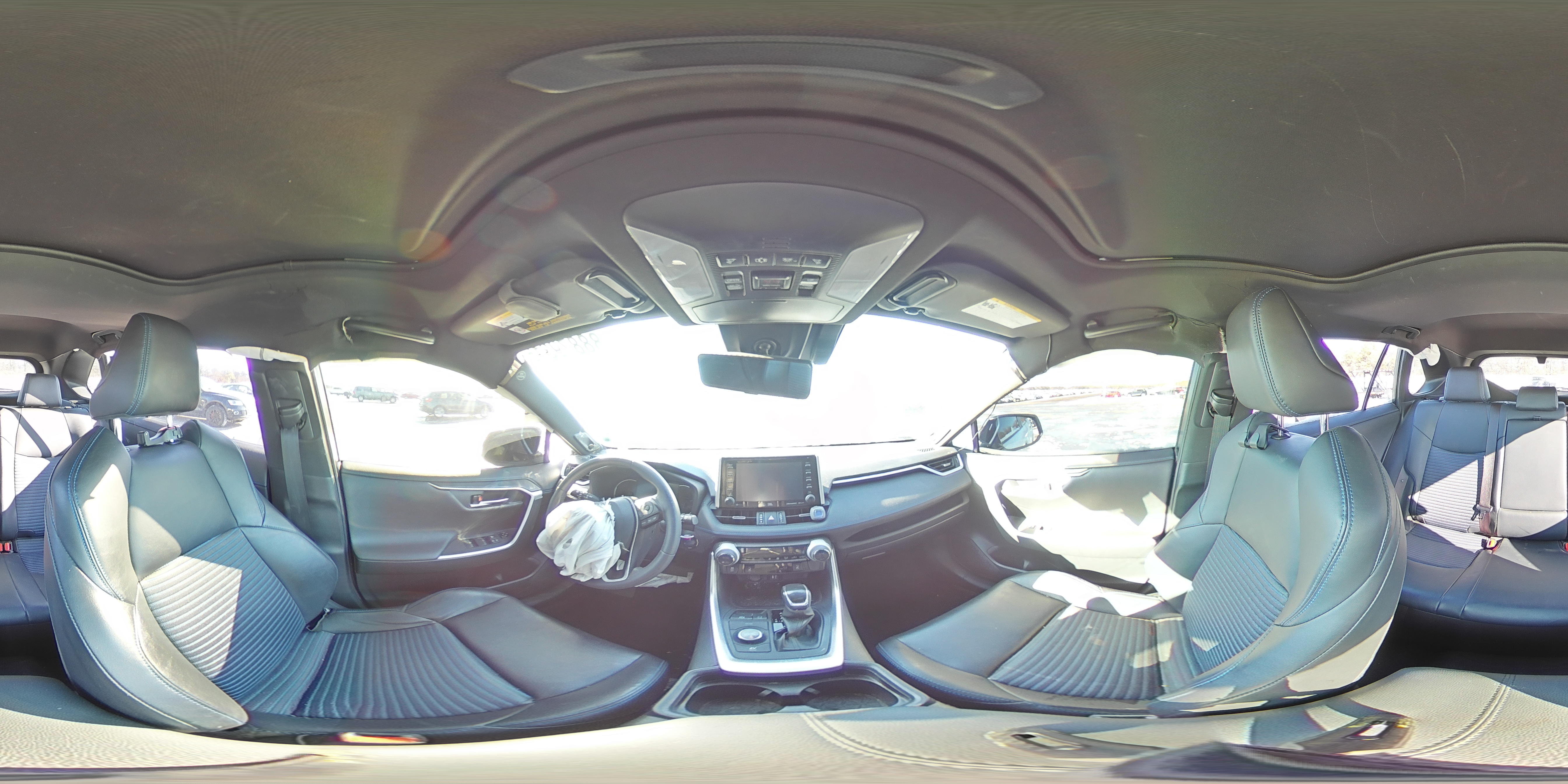 2019 Toyota RAV 4 - Image 14