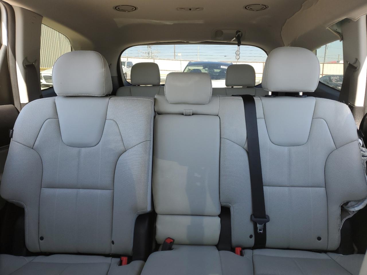 2024 Kia Telluride - Image 10