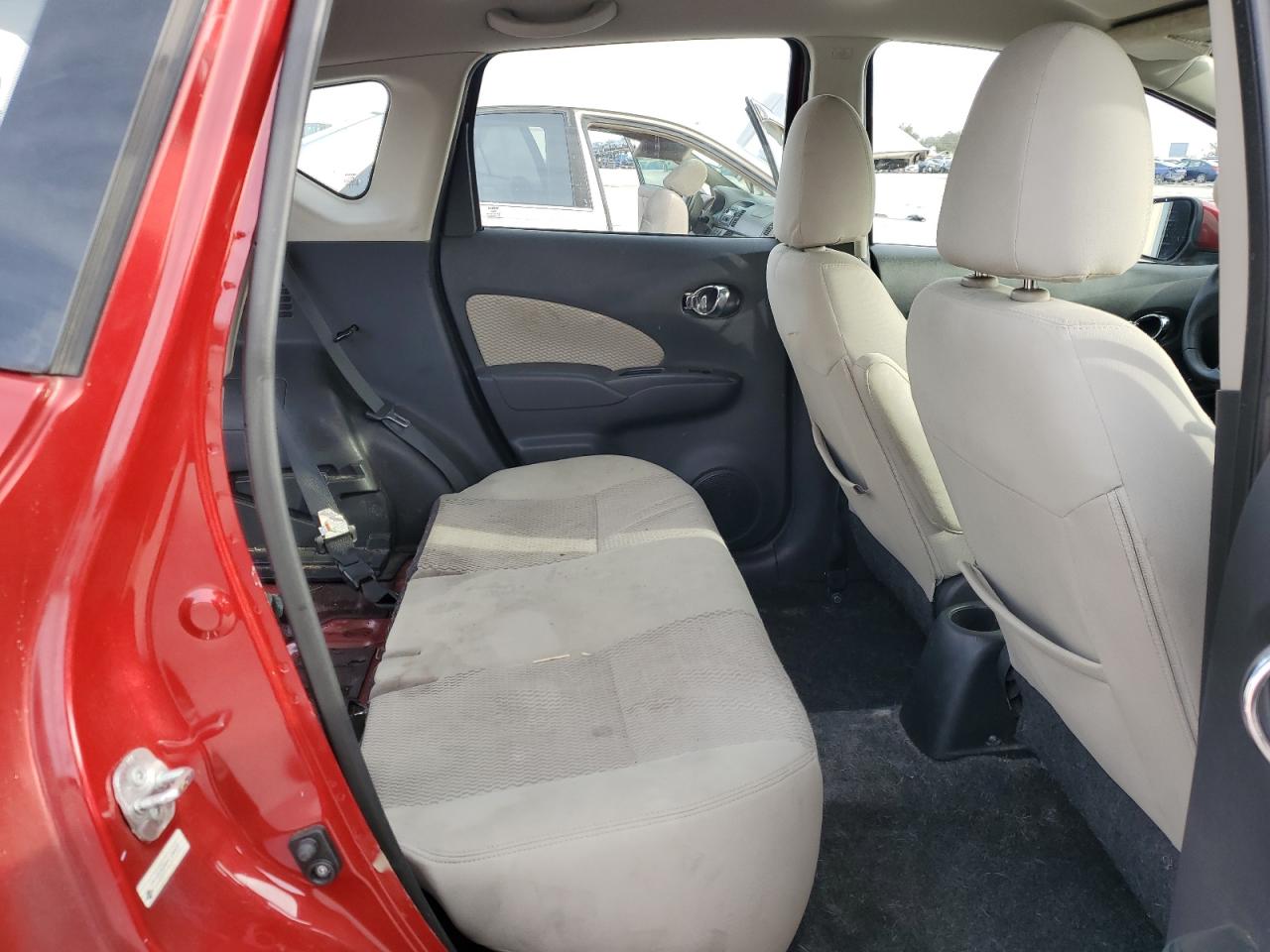 2015 Nissan Versa - Image 10