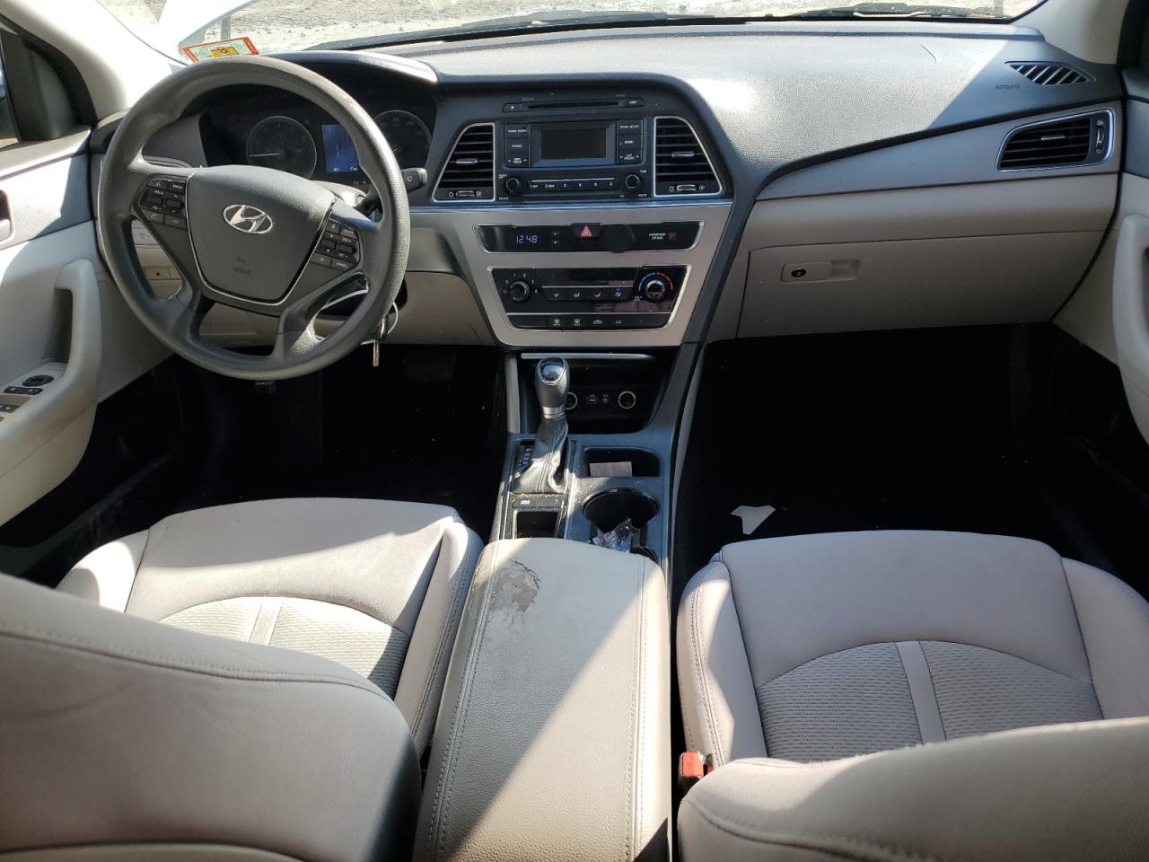 2016 Hyundai Sonata - Image 8