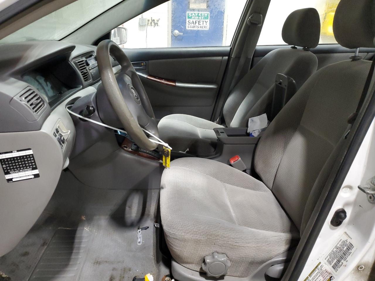 2004 Toyota Corolla - Image 7