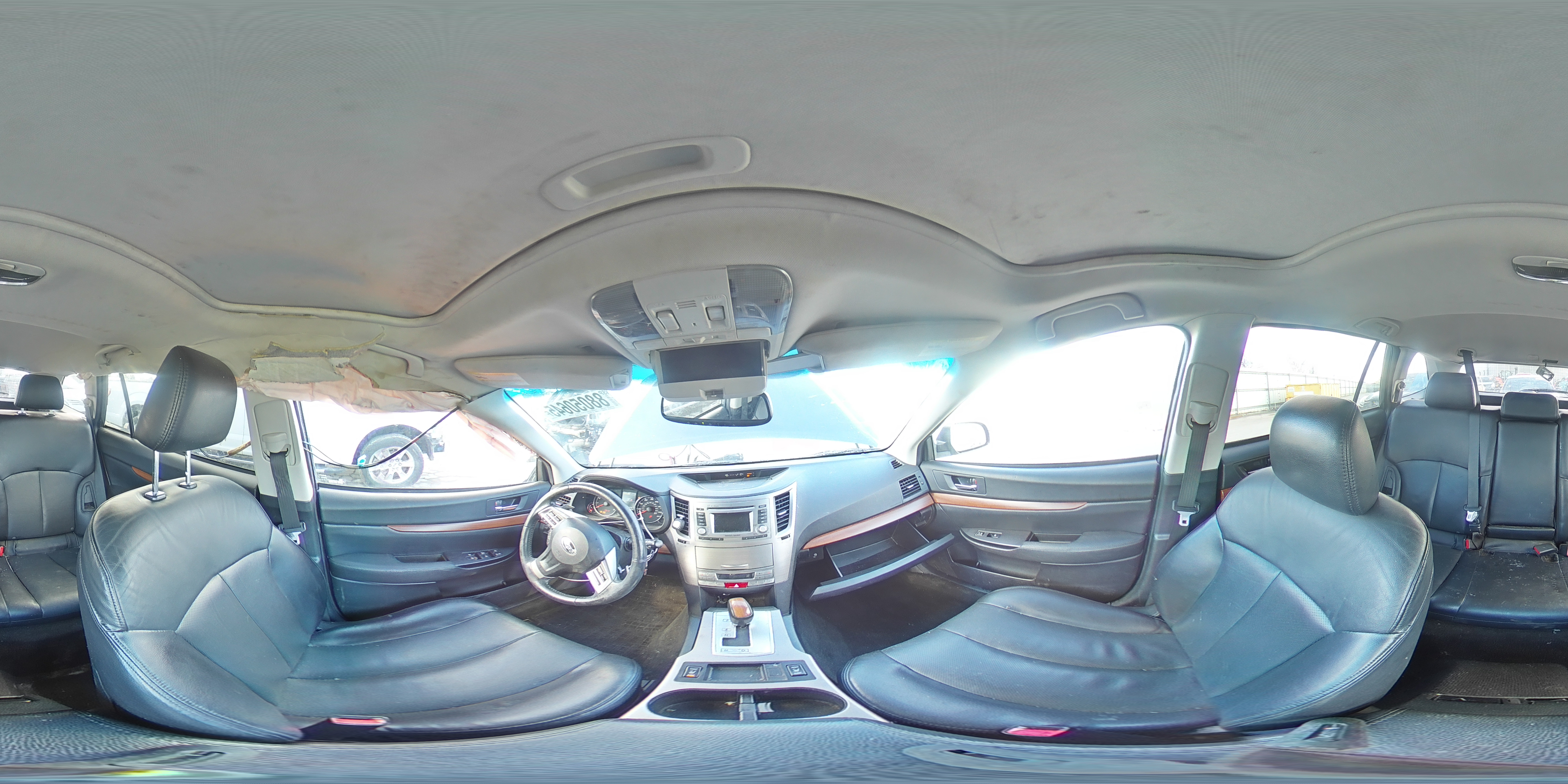 2014 Subaru Outback - Image 16