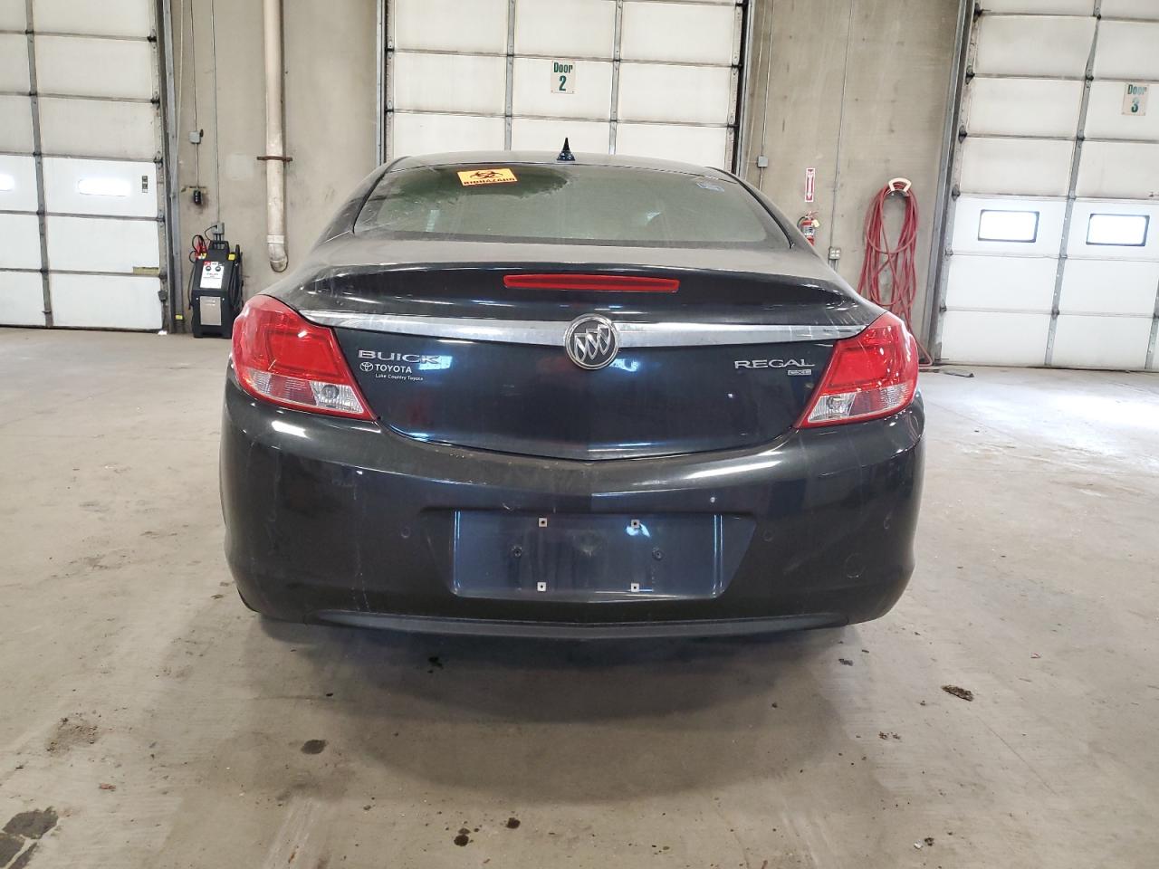 2011 Buick Regal - Image 6