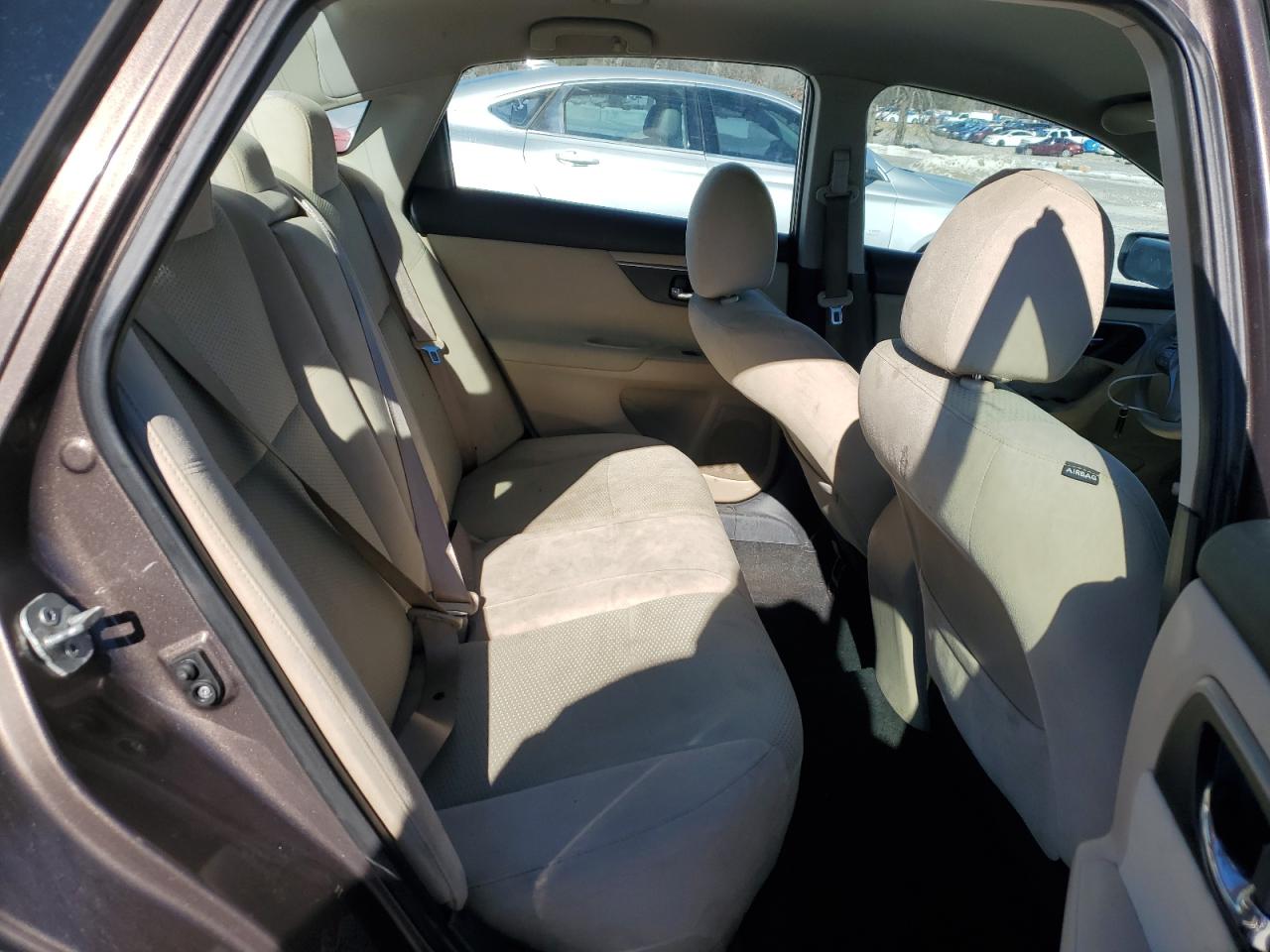 2015 Nissan Altima - Image 10